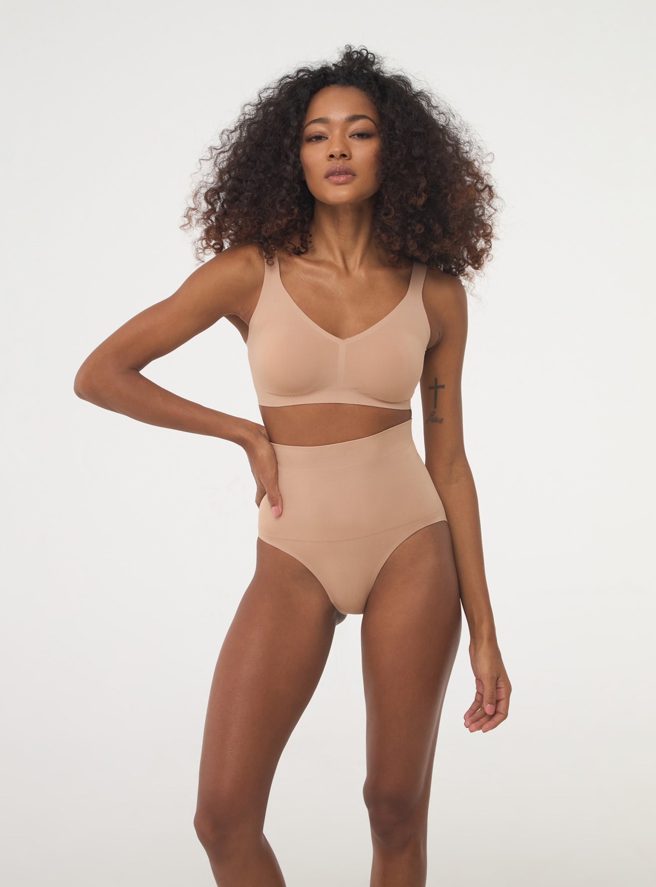 Nude Seamless shapewear briefs - Buy Online