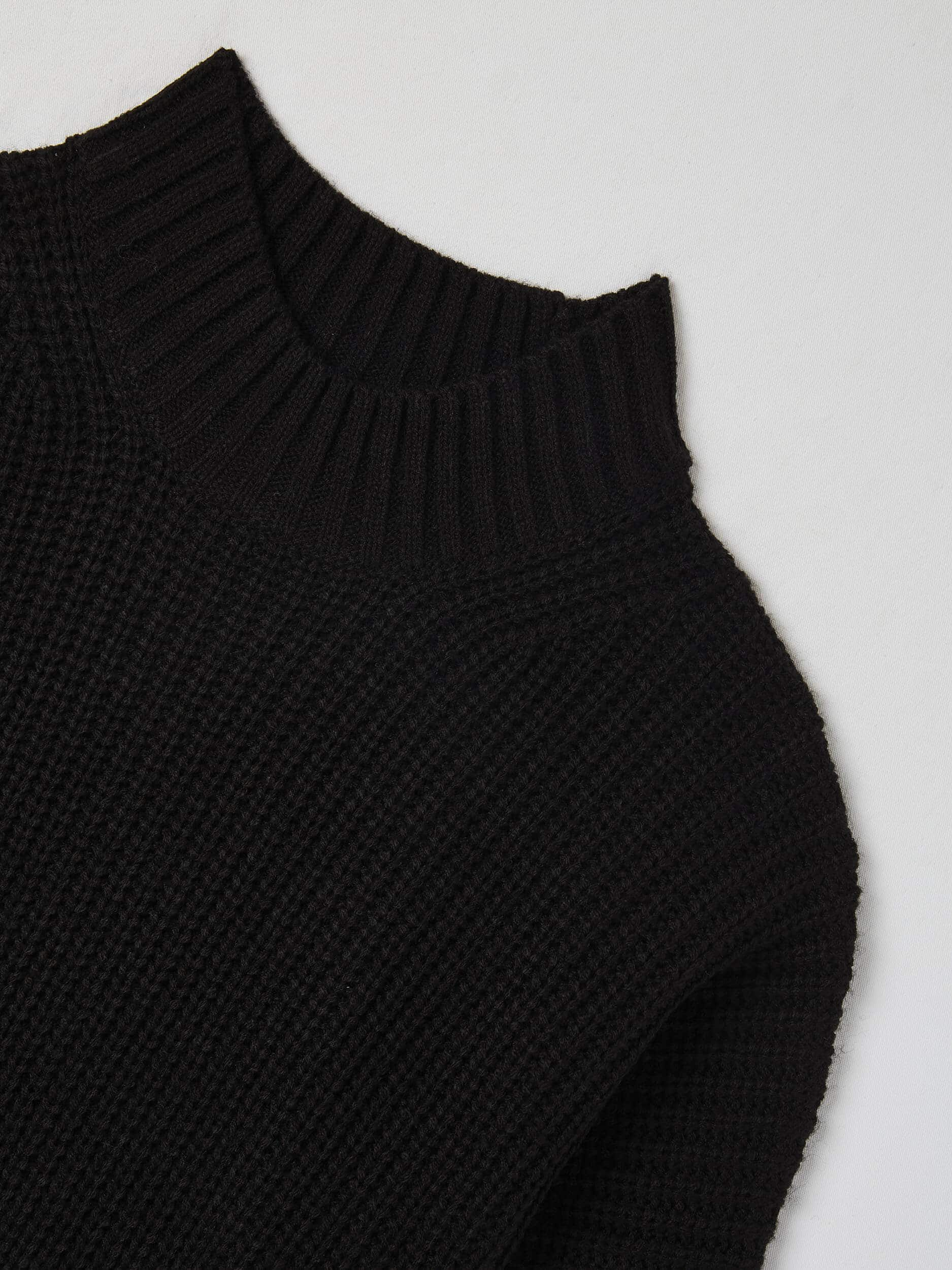 sleeveless ribbed mock turtleneck