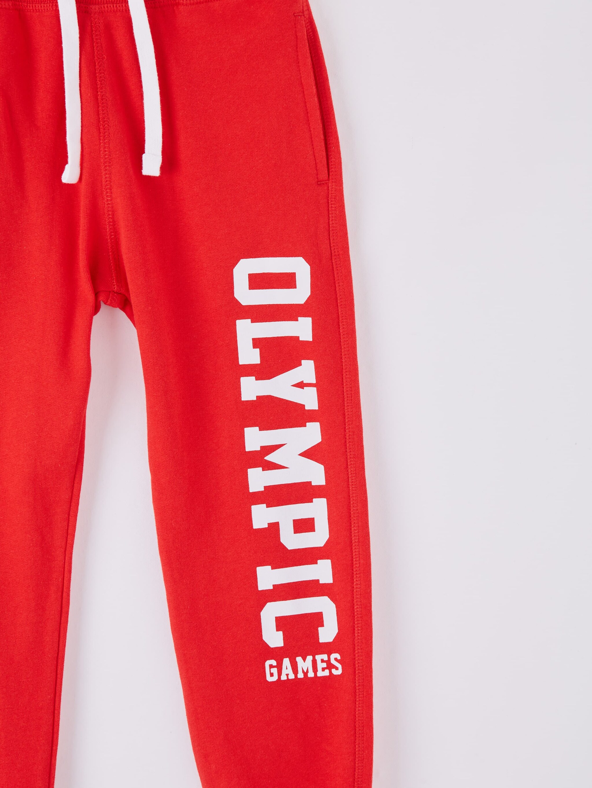 gym red joggers